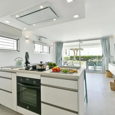 Apartman Nasas 1 Beachfront *